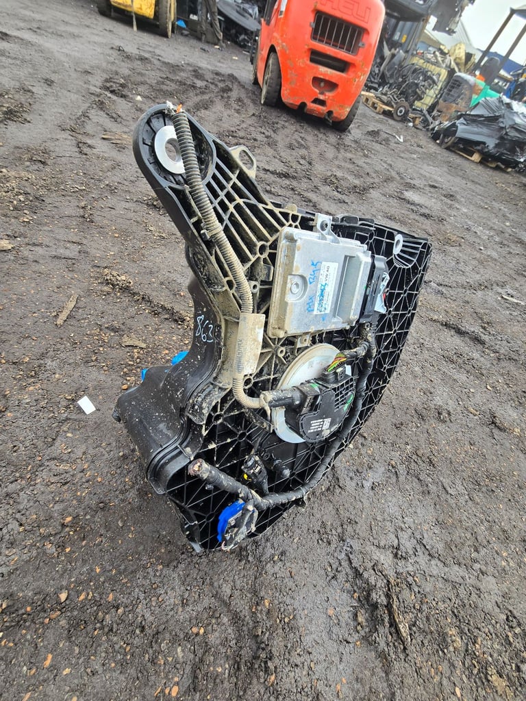AUDI A4 B9.5 Diesel 2.0 Estate Adblue Tank Breaking Parts 