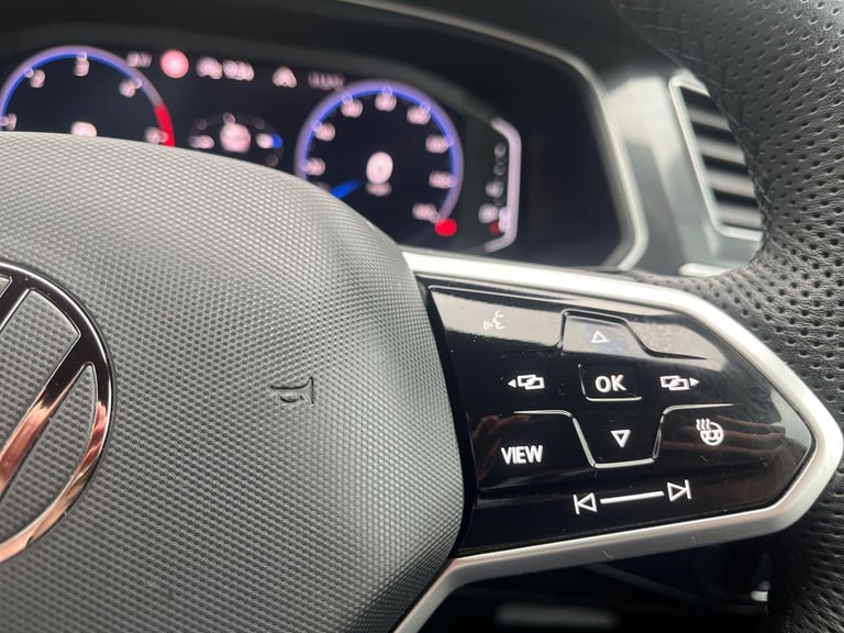 2021 Volkswagen Tiguan 2.0 TDI 4Motion R-Line 5dr DSG ESTATE DIESEL Automatic