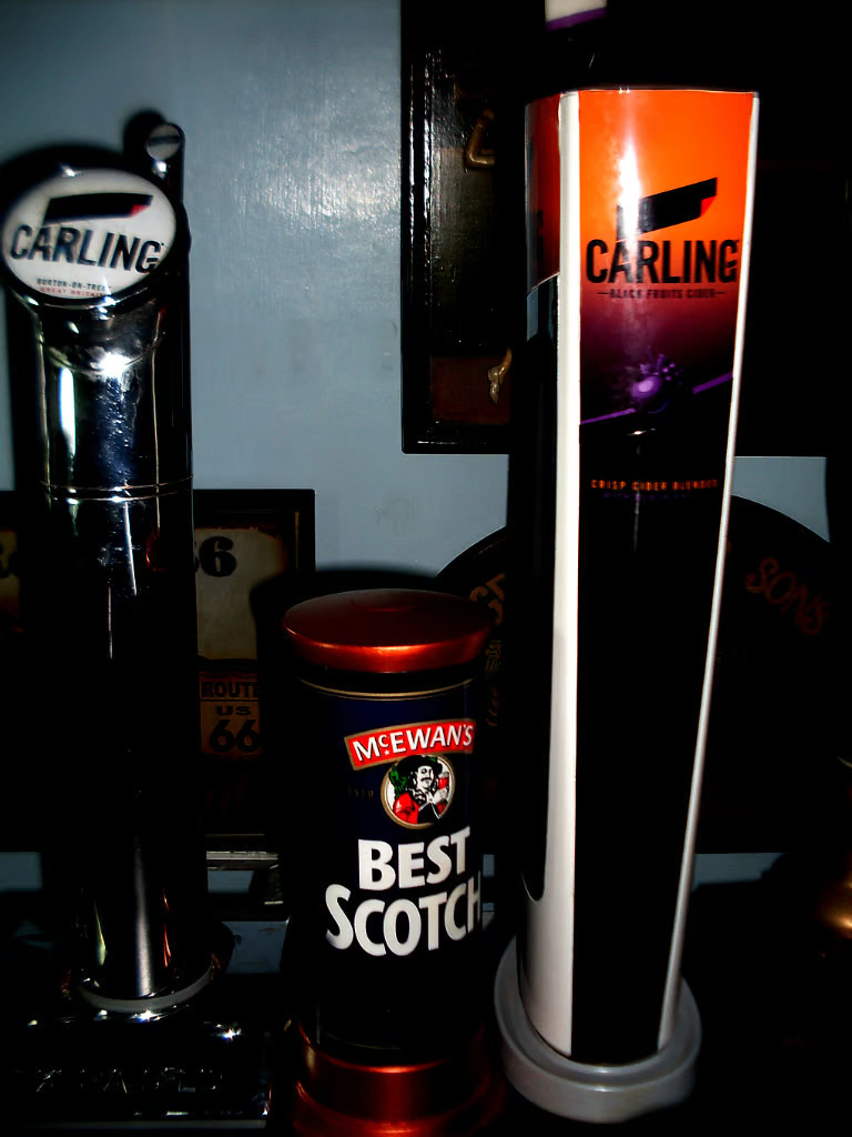 OPEN EVERY DAY: PUB & HOME BAR ANTIQUE ALADDIN'S CAVE - PUB SHEDS, MAN AND WOMAN CAVES