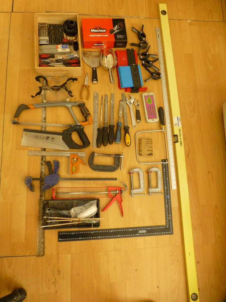 image for Assorted hand-tools; 1800mm spirit level, 1m rule, wood-plane, corner clamps etc