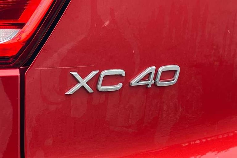 2021 Volvo XC40 1.5 T3 Momentum SUV 5dr Petrol Auto Euro 6 (s/s) (163 ps) SUV Petrol Automatic