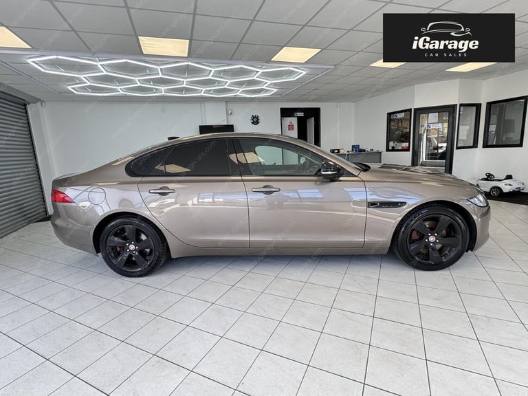 2016 Jaguar XF 2.0d Portfolio Saloon 4dr Diesel Auto Euro 6 (s/s) (180 ps) Saloon Diesel Automatic