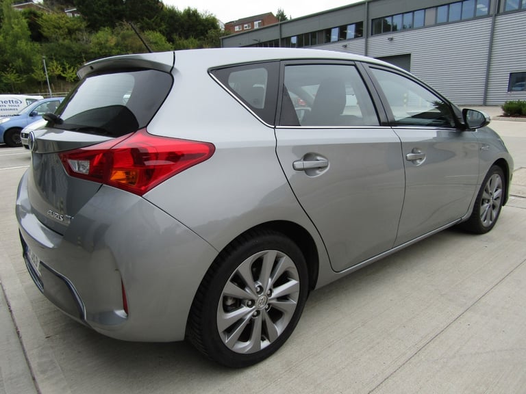 LEFT HAND DRIVE TOYOTA AURIS
