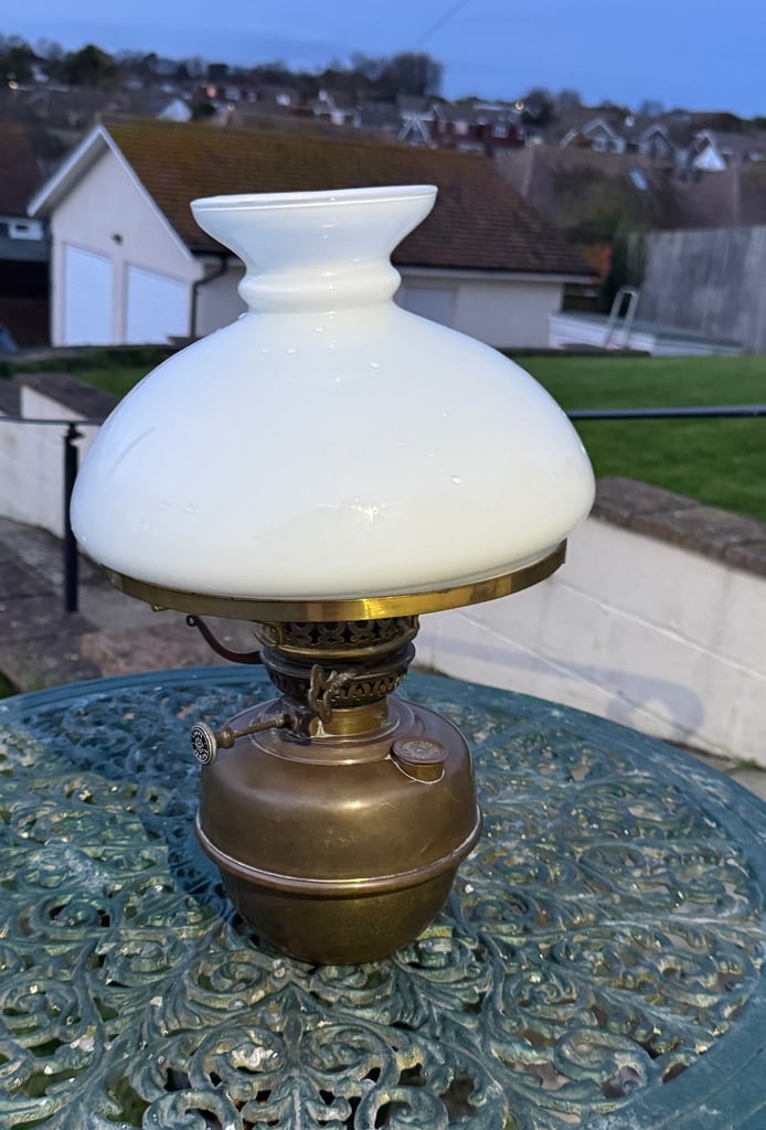 Juno Veritas Oil Lamp 