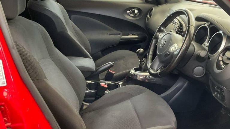 2016 Nissan Juke 1.2 DIG-T N-Connecta Euro 6 (s/s) 5dr HATCHBACK Petrol Manual