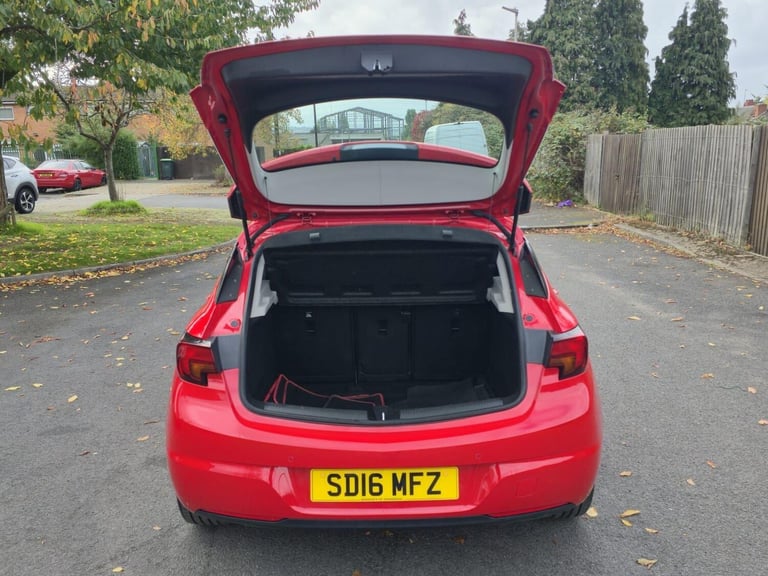  Vauxhall Astra 1.6 CDTi BlueInjection Elite Nav Euro 6 (s/s) 5dr Diesel Manual