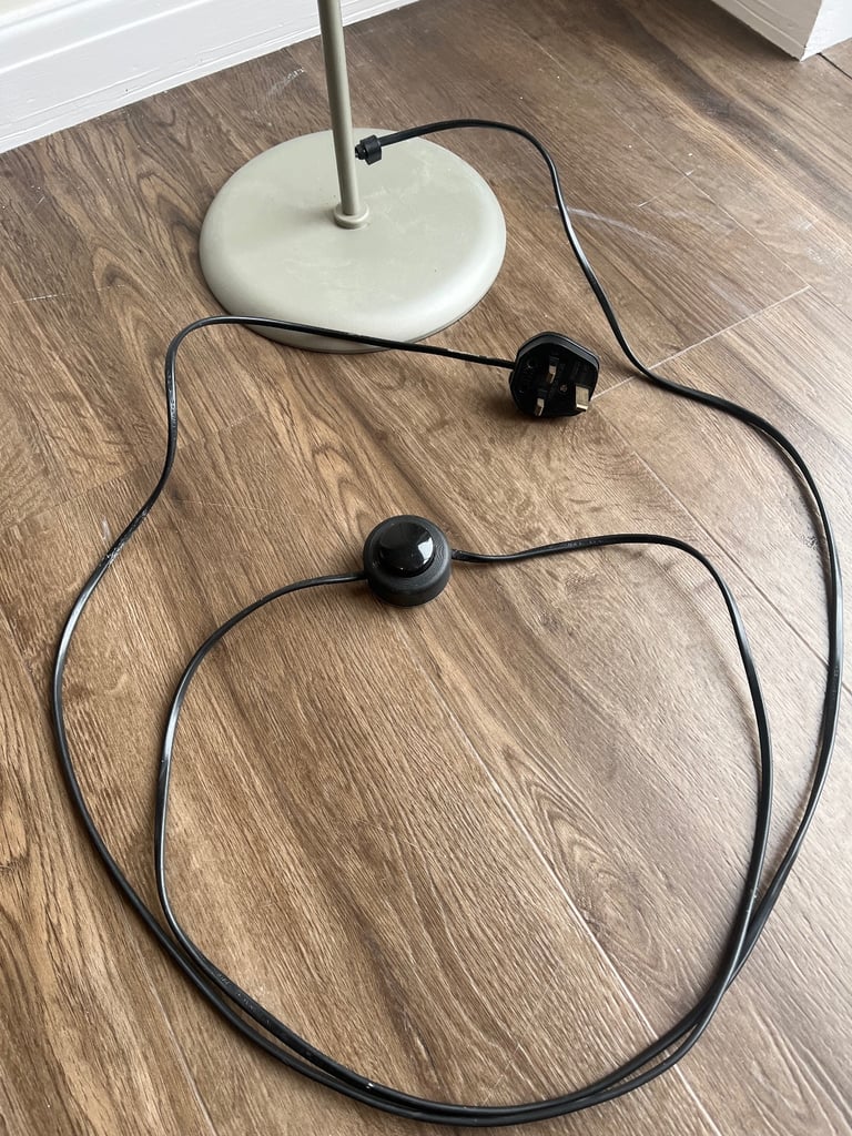 Floor lamp