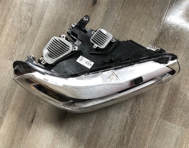 BMW X2 2019-2024 F39 DRIVER SIDE COMPLETE LIGHT 90169874