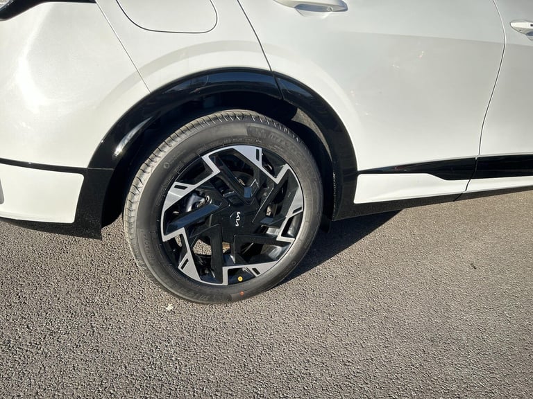 2025 Kia Sportage 1.6 T-GDi 13.8kWh GT-Line SUV 5dr Petrol Plug-in Hybrid Auto AWD Euro 6 (s/ EST...