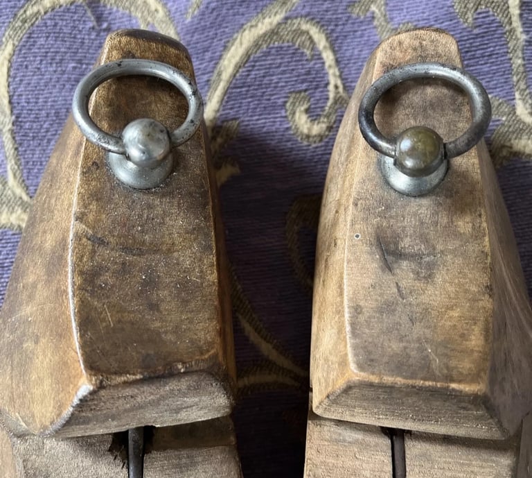 Antique Wooden Shoe Trees T 73 c 1900 Hinged Wooden Shoes Trees UK 8