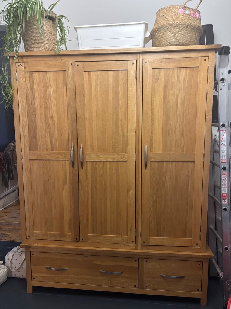 image for REDUCED Beautiful solid oak triple wardrobe and chest of drawers