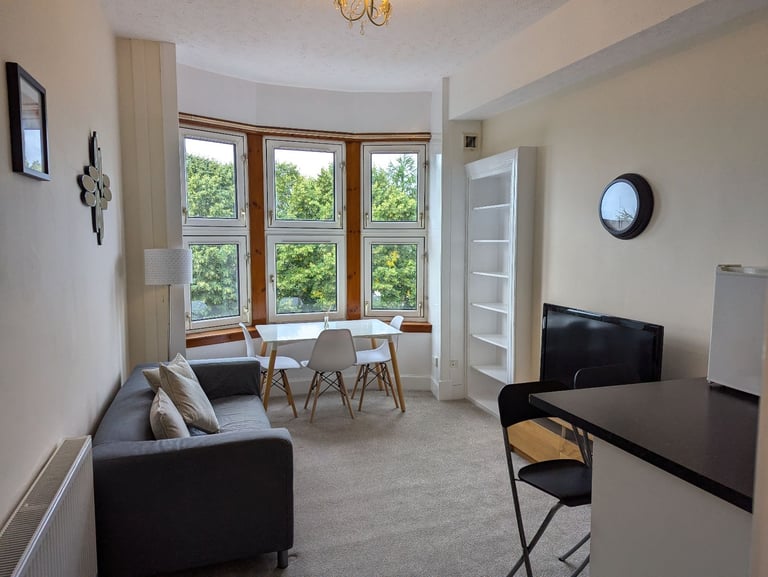 A bright and spacious 1 Bedroom flat