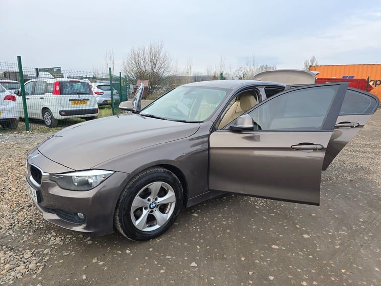 2014 BMW 3 Series 2.0 320d ED EfficientDynamics Euro 5 (s/s) 4dr Saloon Diesel Manual