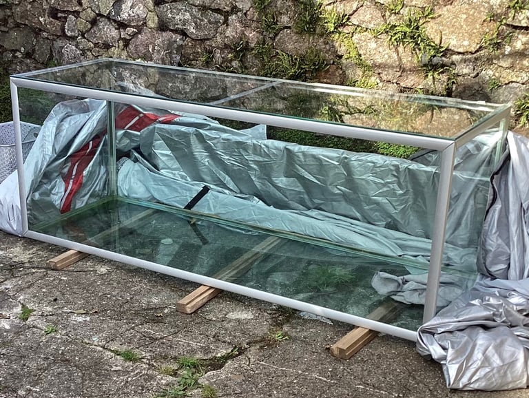 image for 5ft Aquarium, in good condition.