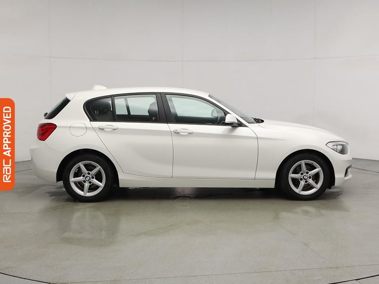 2025 BMW 1 Series 2.0 118d SE Hatchback 5dr Diesel Auto Euro 6 (s/s) (150 ps) Hatchback DIESEL Au...