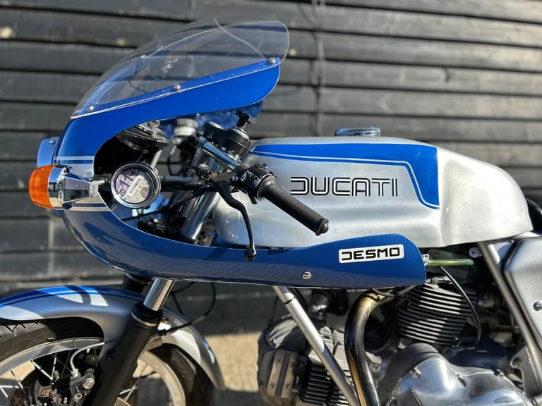 Ducati 900 SS