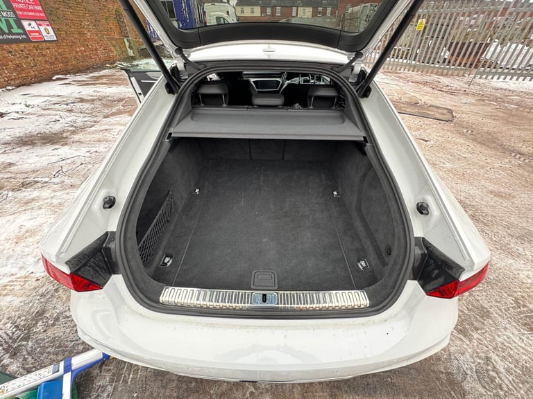 PCO EXECUTIVE CAR HIRE, UBER,WHEELEY, BOLT READY, PCO EQE 2025 CAR RENT, RENT TO BUY