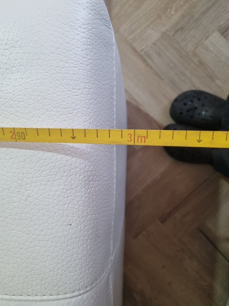 L SHAPE SOFA BED IN LEATHER