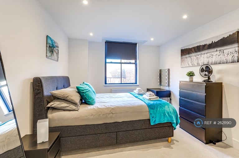 2 bedroom flat in St. James House, Canterbury, CT1 (2 bed) (#2621190)