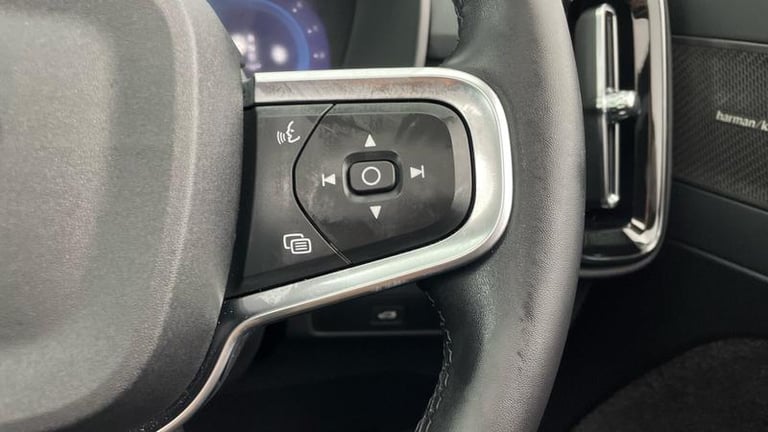 2025 Volvo XC40 Ultra B3 Mild hybrid Petrol Bright Automatic SUV Hybrid Automatic