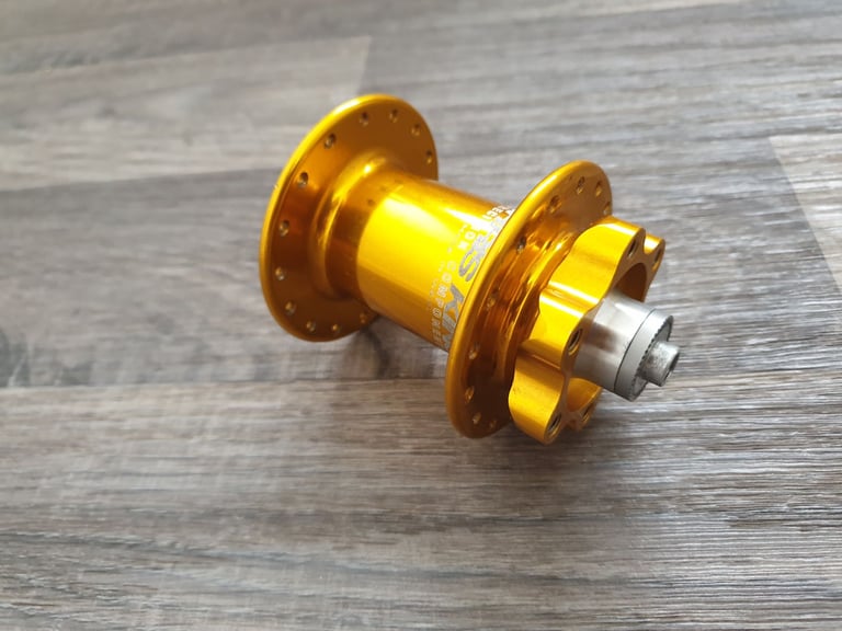 image for Chris king hub like Hope hub , Zipp , DT Swiss