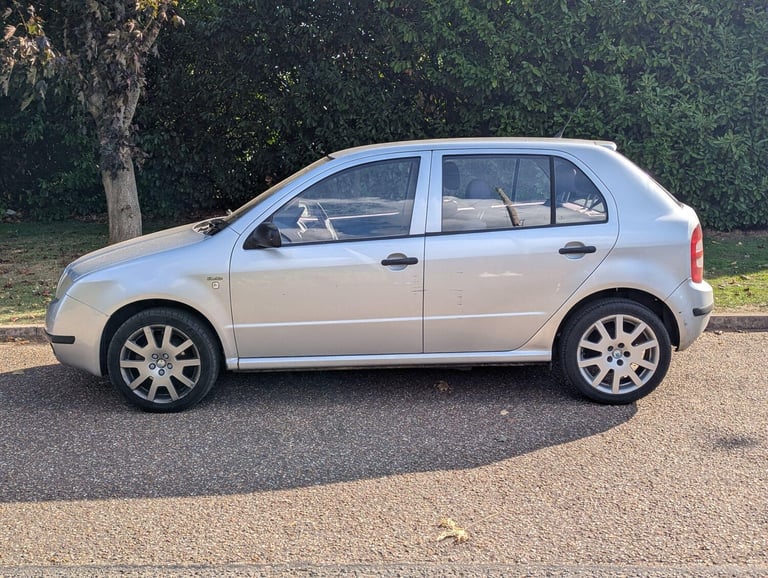 2002 Skoda Fabia 1.4 Silverline Limited Edition 5dr HATCHBACK Petrol Manual