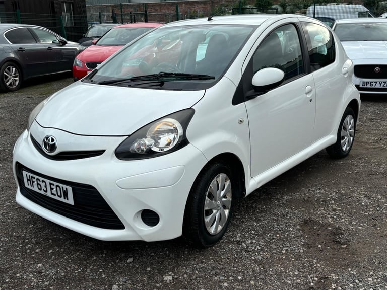 2013 Toyota AYGO 1.0 VVT-i Move 5dr HATCHBACK PETROL Manual