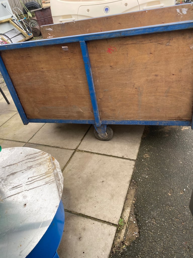 Heavy duty trolley carts