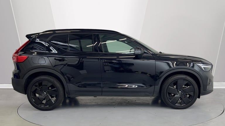 2025 Volvo XC40 Black Edition Plus, B3 Mild hybrid, Petrol (Rear Camera, BLIS) Estate Petrol Auto...