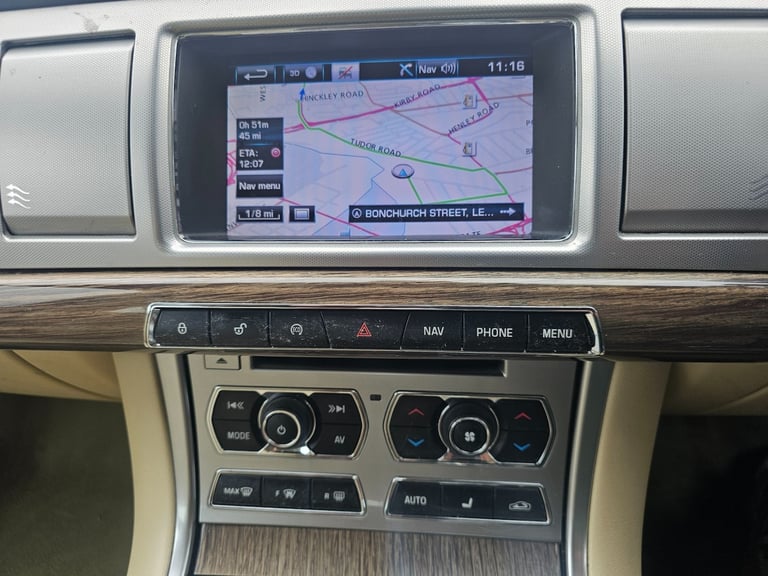 2012 Jaguar XF 2.2d [200] Premium Luxury 4dr Auto SALOON Diesel Automatic