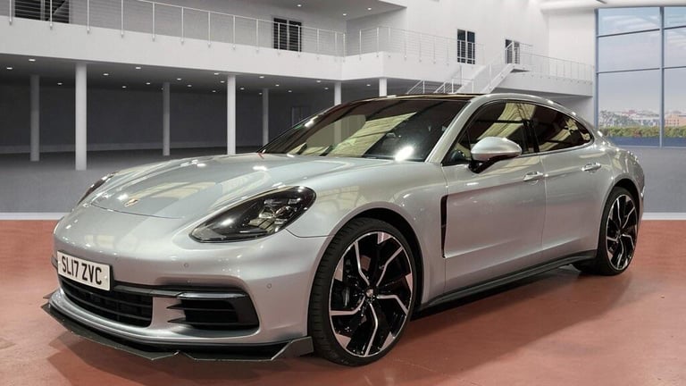 image for 2017 Porsche Panamera 3.0 V6 4 Saloon PDK 4WD Euro 6 (s/s) 5dr HATCHBACK Petrol Automatic
