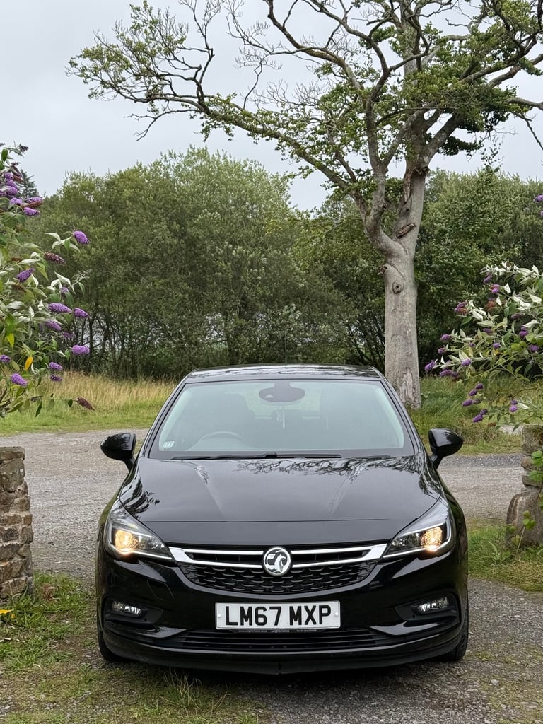 Vauxhall, ASTRA, Hatchback, 2017, Manual, 1399 (cc), 5 doors