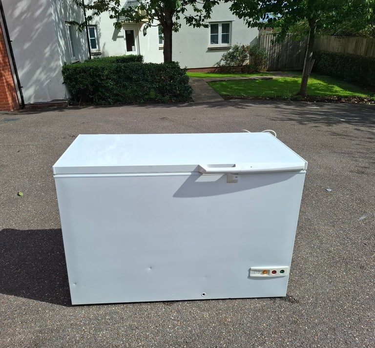 image for 380 L Iceking chest freezer 
