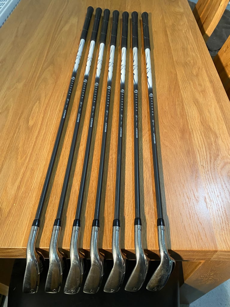 * SOLD * LADIES CALLAWAY XR OS (oversize) IRONS.  R/H  * Full 7 piece matching set *