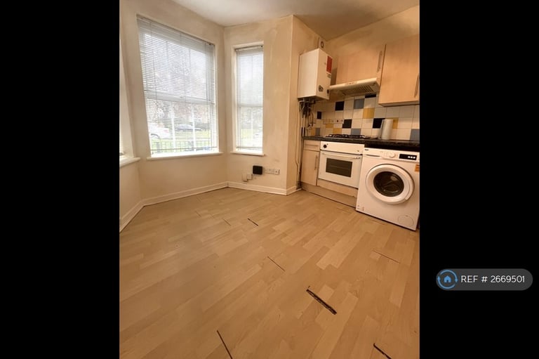 1 bedroom flat in Bellevue Terrace, Southampton, SO14 (1 bed) (#2669501)