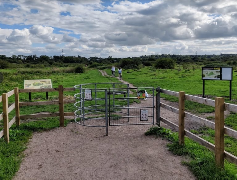 Serviced Offices Studio Storage Warehouse Space Watford 24/7 Access Parking & Bills Inc