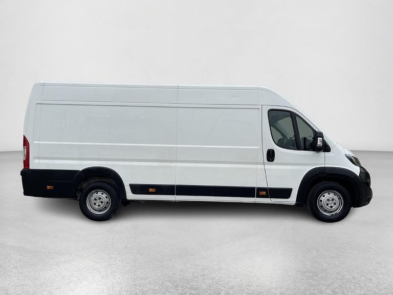 2020 Peugeot Boxer 2.2 BlueHDi 435 Professional L4 H2 Euro 6 (s/s) 5dr PANEL VAN Diesel Manual