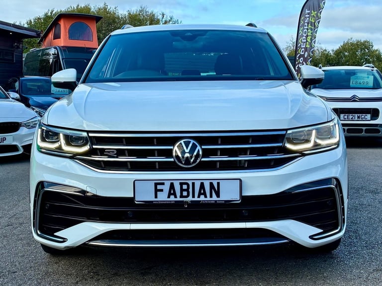 2020 Volkswagen Tiguan 1.5 TSI R-Line DSG **Lovely Example - Automatic**