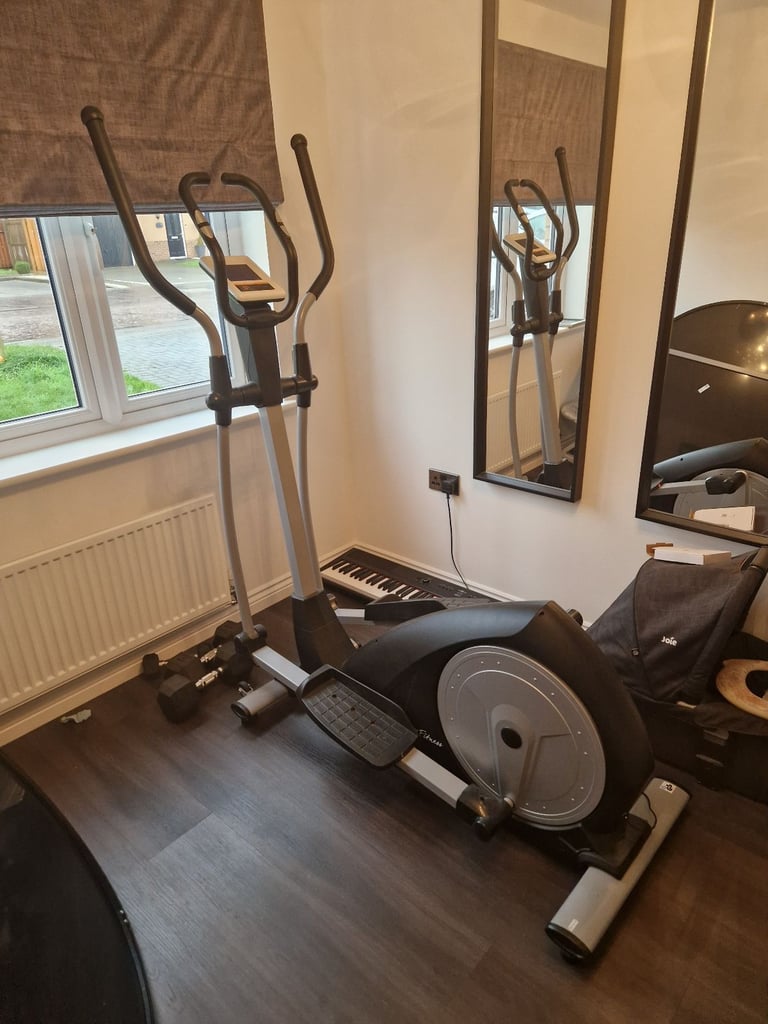 image for Cross trainer