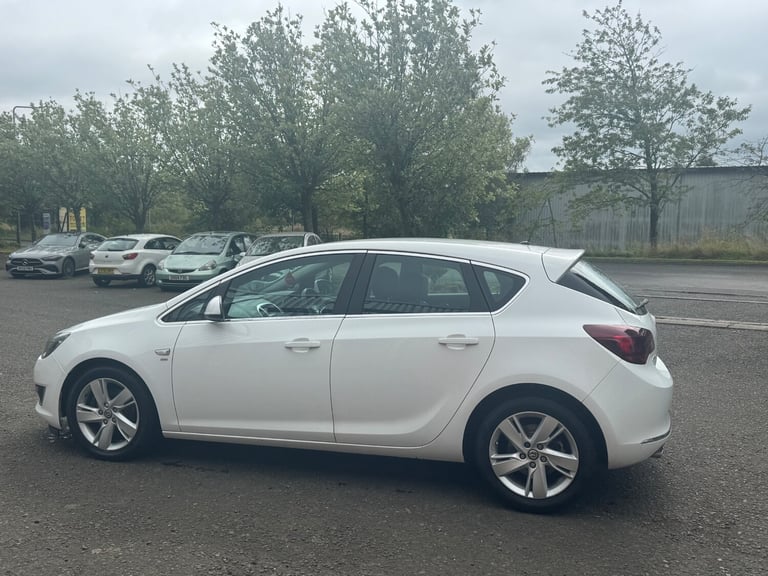 2014 Vauxhall Astra 2.0 CDTi 16V SRi 5dr Auto HATCHBACK Diesel Automatic
