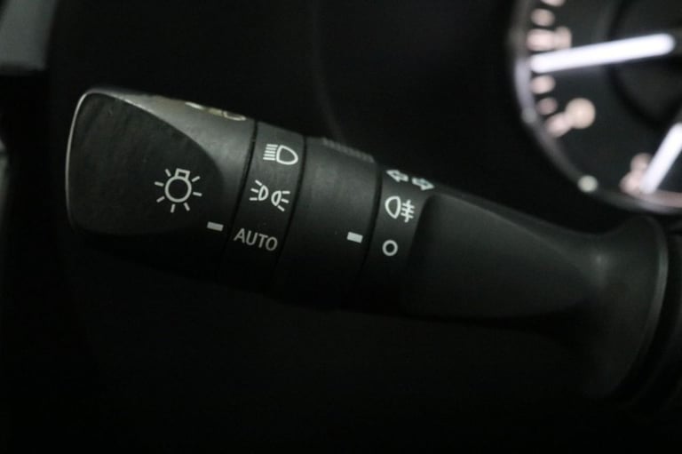 2022 Toyota Hilux 2.4 D-4D Active Pickup Double Cab 4WD 150 BHP Euro 6 ULEZ Free PICKUP Diesel Ma...