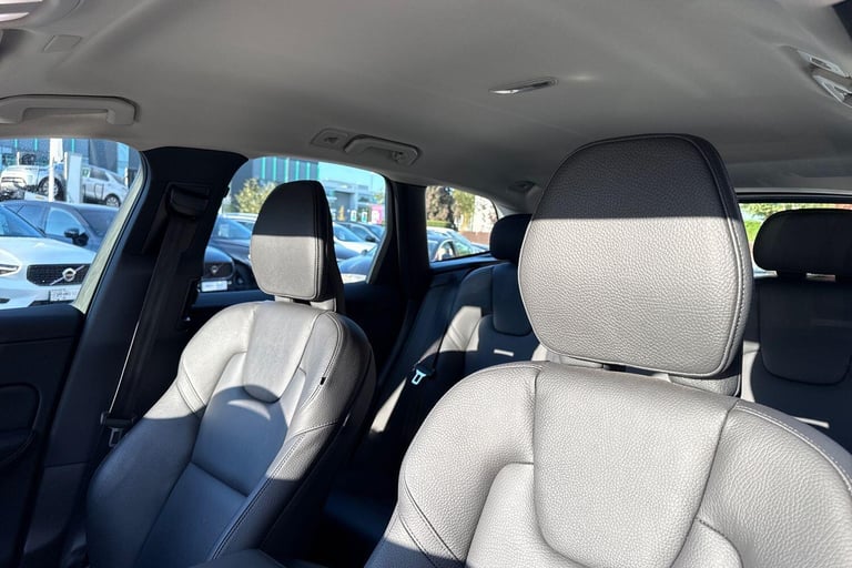 2022 Volvo XC60 2.0 B5 MHEV Core SUV 5dr Petrol Hybrid Auto AWD Euro 6 (s/s) (250 ps) ESTATE Petr...
