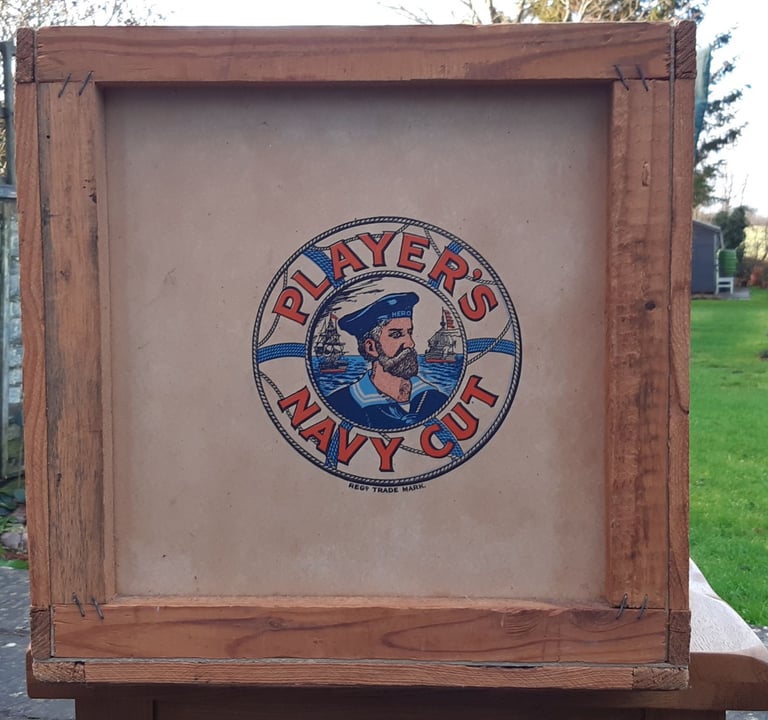 PLAYERS NAVY CUT PACKING CRATE