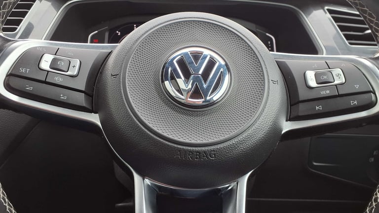 2020 Volkswagen Tiguan 2.0 TDi 150 R-Line Tech 5dr DSG Estate Diesel Automatic