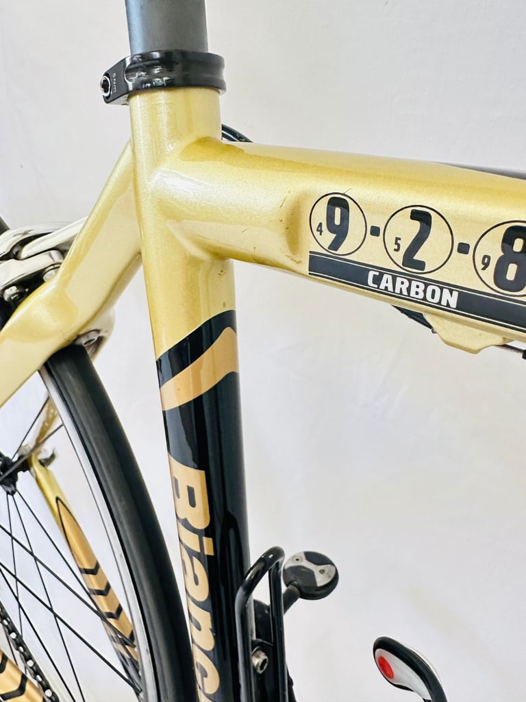 BIANCHI 928 Carbon Size/M Campagnolo Groupset Road Bike WARRANTY 