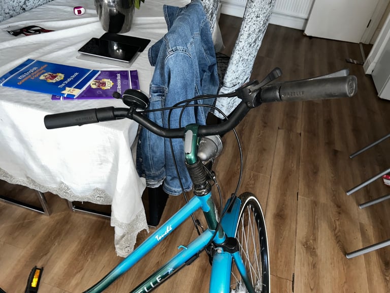 Bike 28 inch wheels 