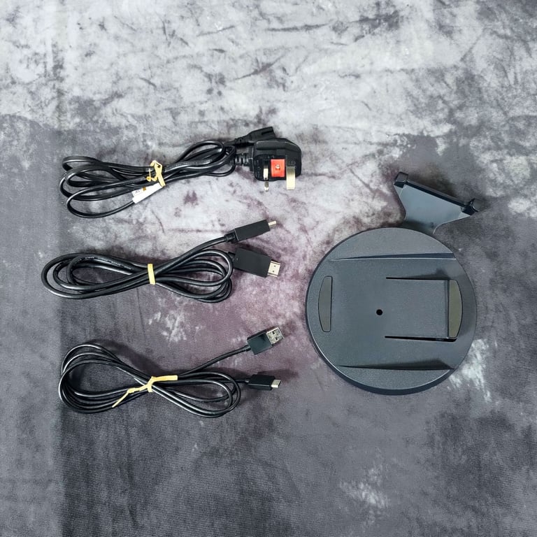 SONY PlayStation 5 - Disc Edition (CFI-1016A) 2 Controllers + Dbrand Darkplates + Damascus Holo Red