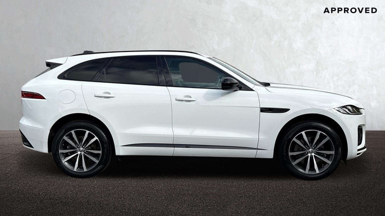 2024 Jaguar F-Pace 2.0 D200 R-Dynamic SE Black 5dr Auto AWD Estate Diesel Automatic