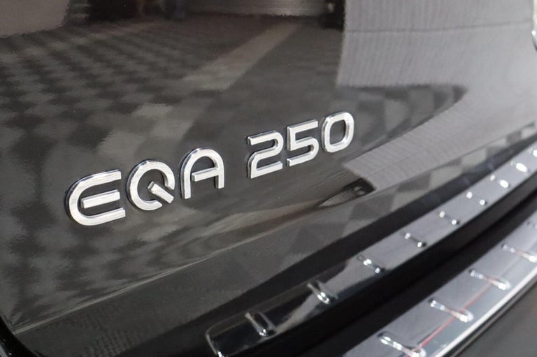 MERCEDES-BENZ EQA EQA 250 66.5kWh AMG Line Auto 5dr 2022