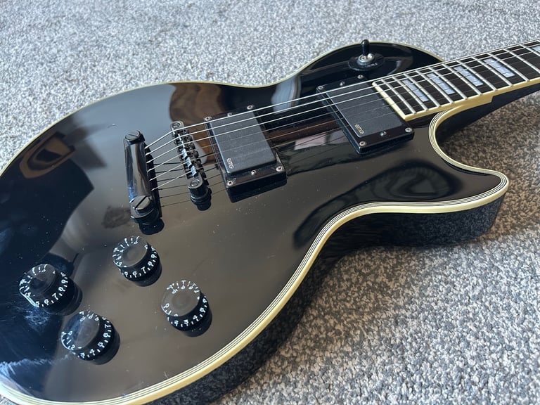 Epiphone les Paul custom Matt heafy signature & hard case 